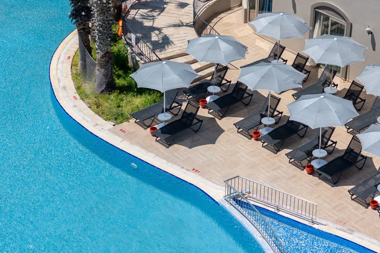 Relax Pool